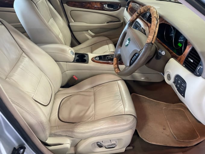 2025 Jaguar Xj