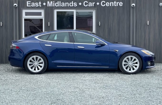 2025 Tesla Model S