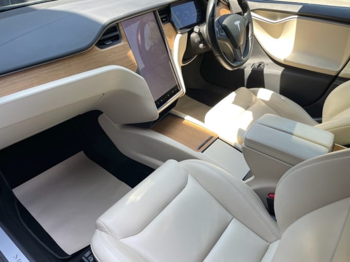 2025 Tesla Model S