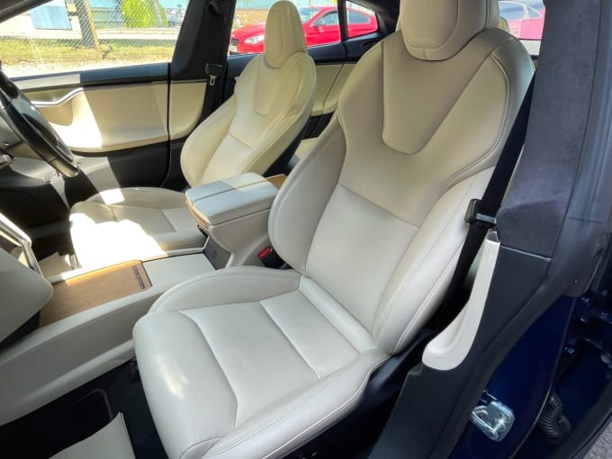 2025 Tesla Model S