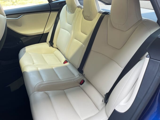 2025 Tesla Model S