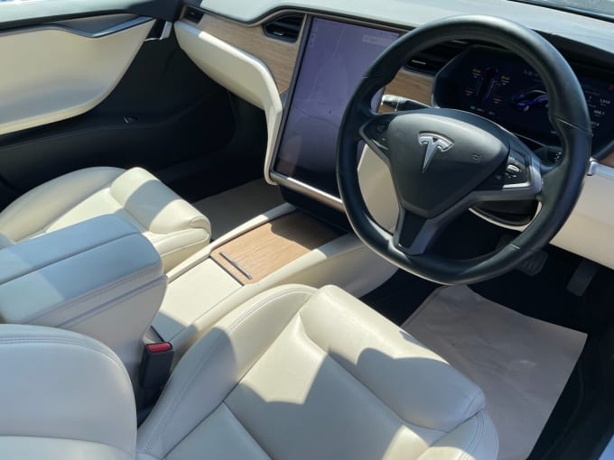 2025 Tesla Model S