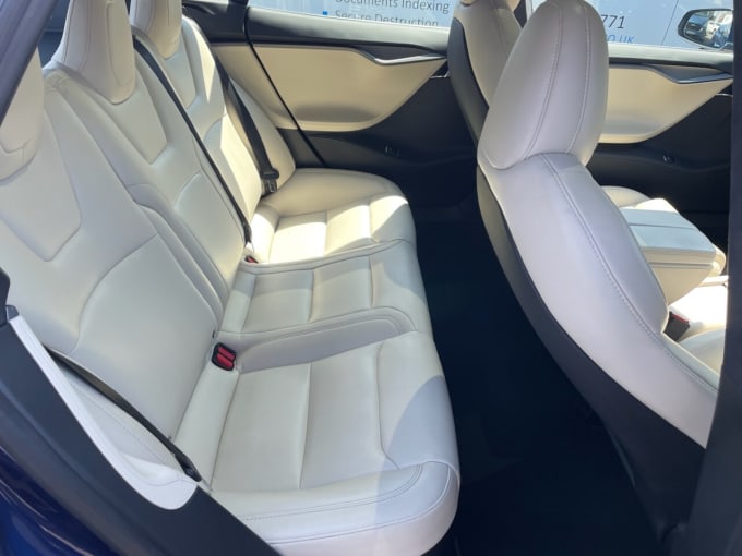 2025 Tesla Model S