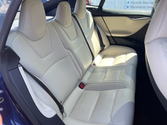 2025 Tesla Model S
