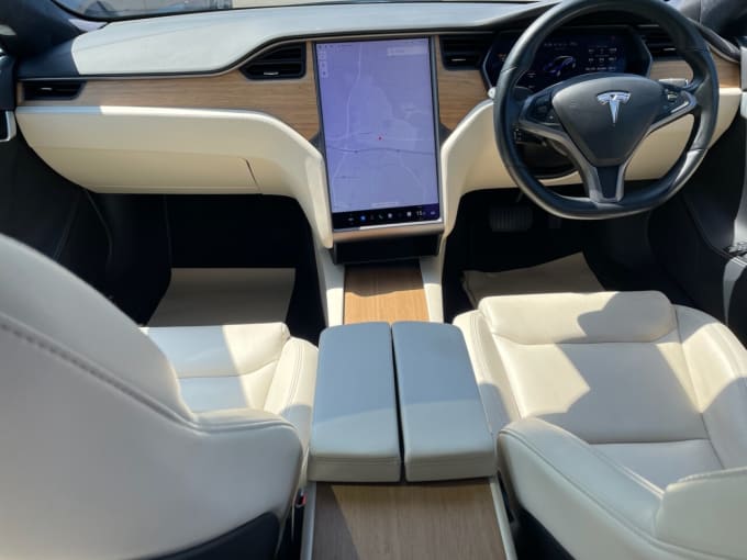 2025 Tesla Model S