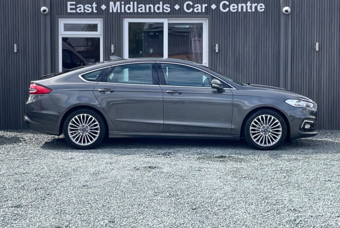 2025 Ford Mondeo