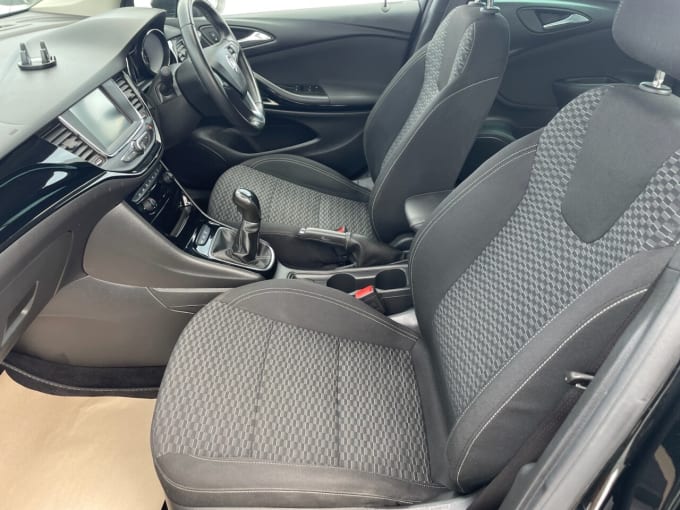 2025 Vauxhall Astra