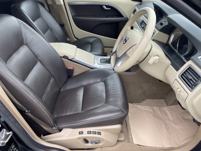 2025 Volvo Xc70