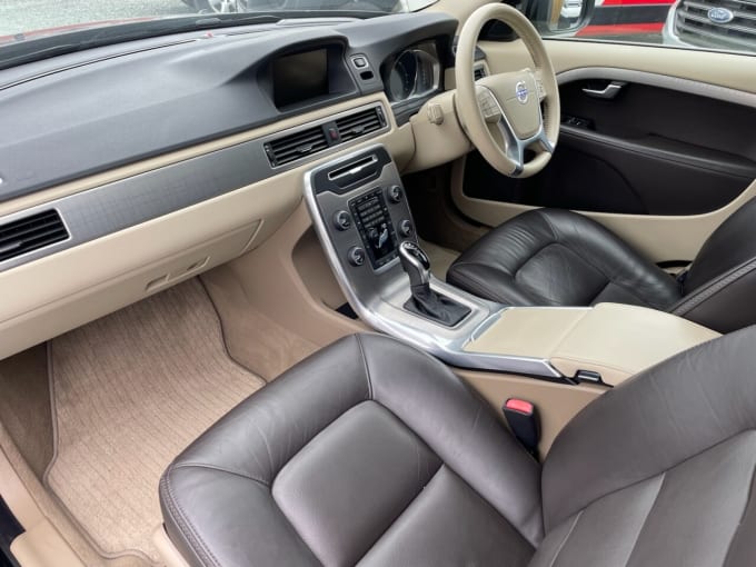 2025 Volvo Xc70