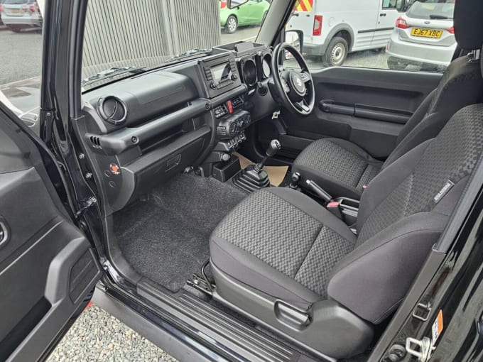 2025 Suzuki Jimny