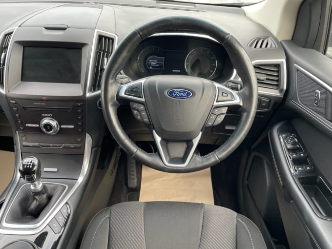 2025 Ford Edge