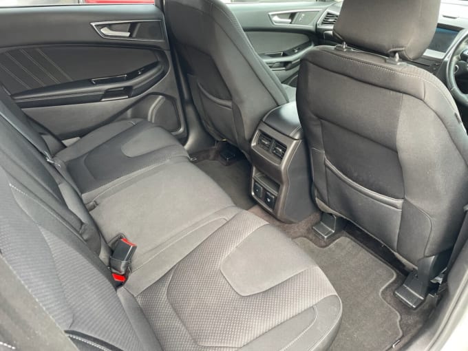 2025 Ford Edge