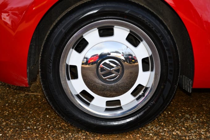 2025 Volkswagen Beetle