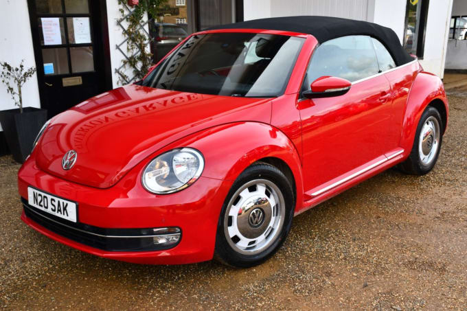 2025 Volkswagen Beetle