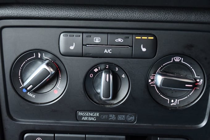 2025 Volkswagen Beetle