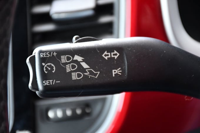 2025 Volkswagen Beetle