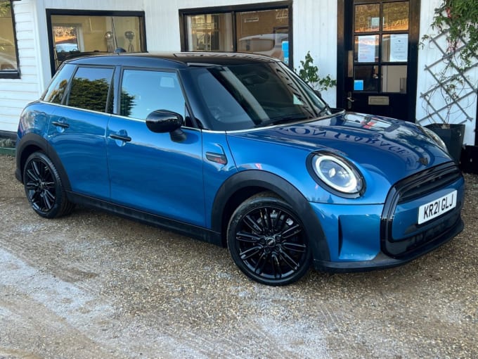 2025 Mini Hatch