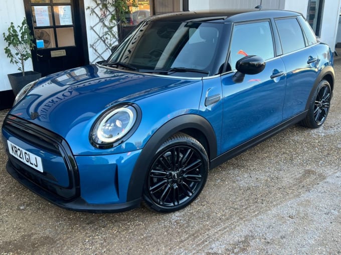 2025 Mini Hatch