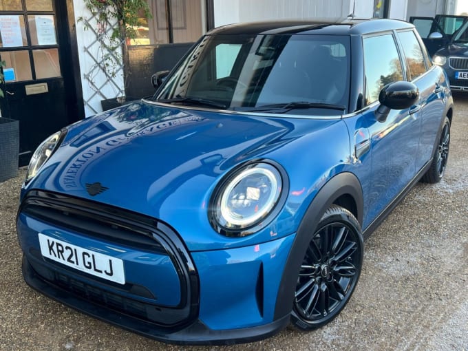 2025 Mini Hatch