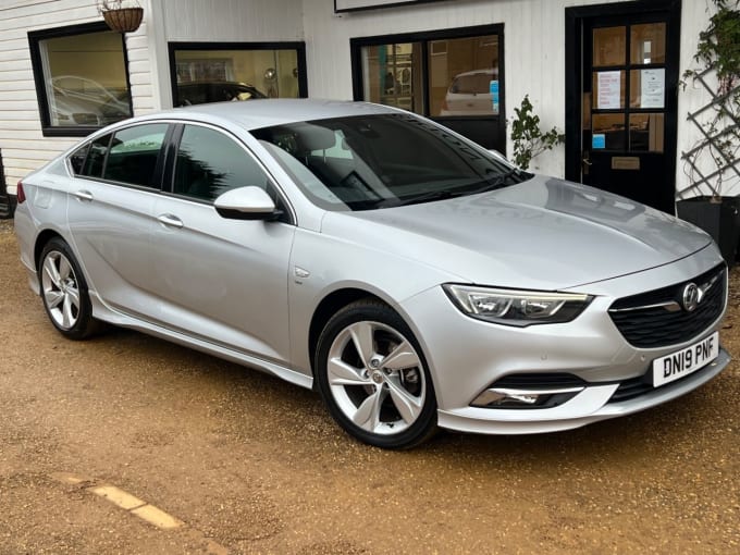 2025 Vauxhall Insignia