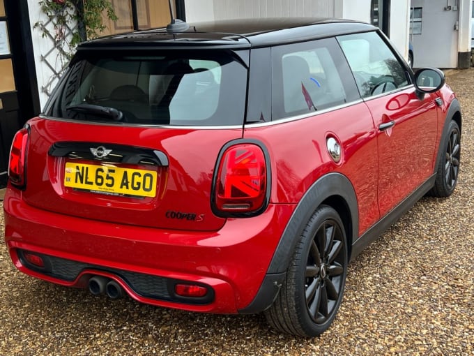 2025 Mini Hatch