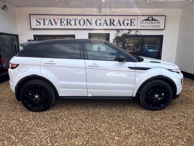 2025 Land Rover Range Rover Evoque