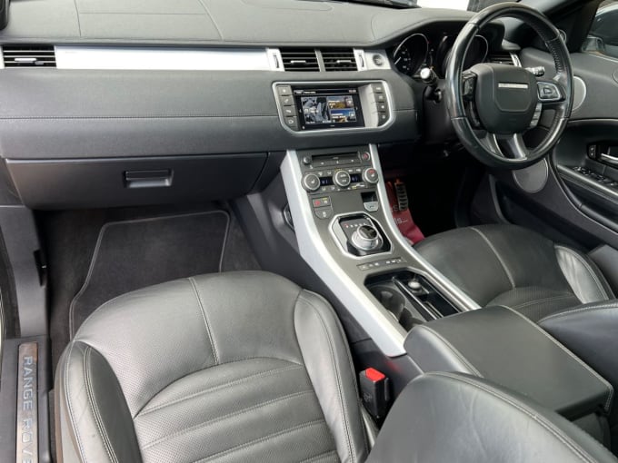 2025 Land Rover Range Rover Evoque