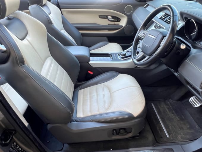 2025 Land Rover Range Rover Evoque