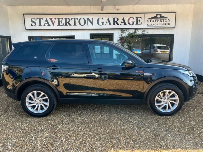 2025 Land Rover Discovery Sport