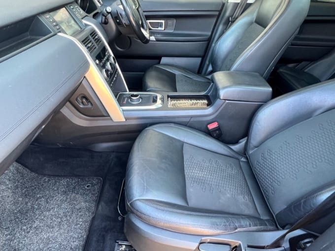 2025 Land Rover Discovery Sport
