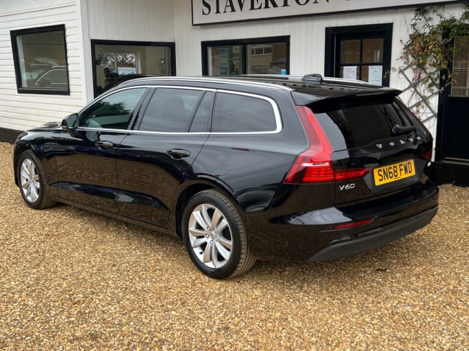 2025 Volvo V60