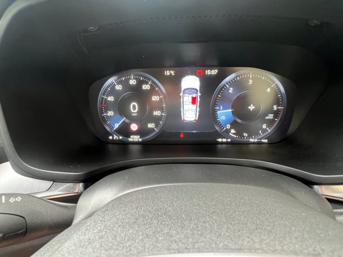 2025 Volvo V60