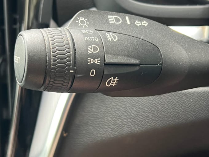2025 Volvo V60