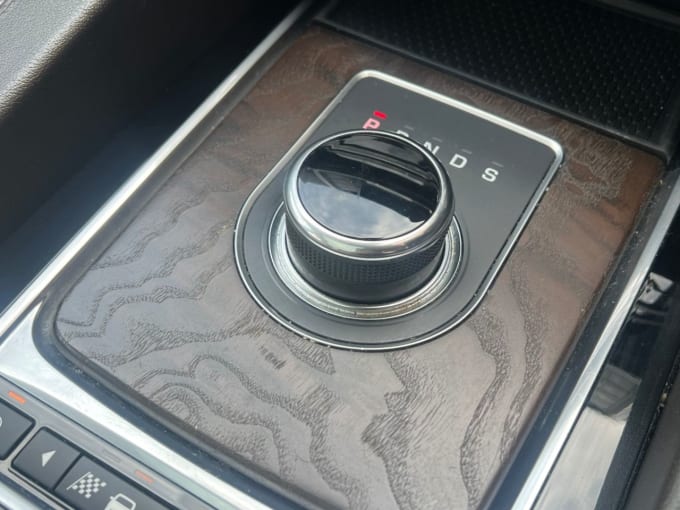 2025 Jaguar F-pace