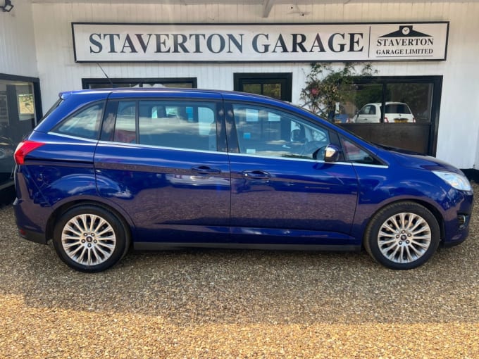 2025 Ford Grand C-max
