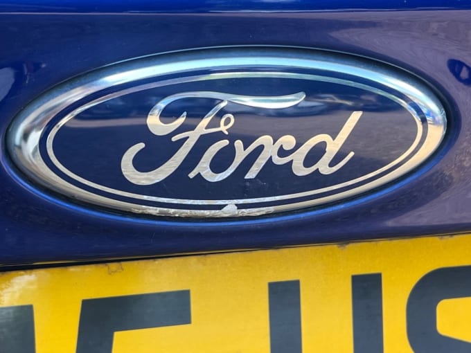 2025 Ford Grand C-max