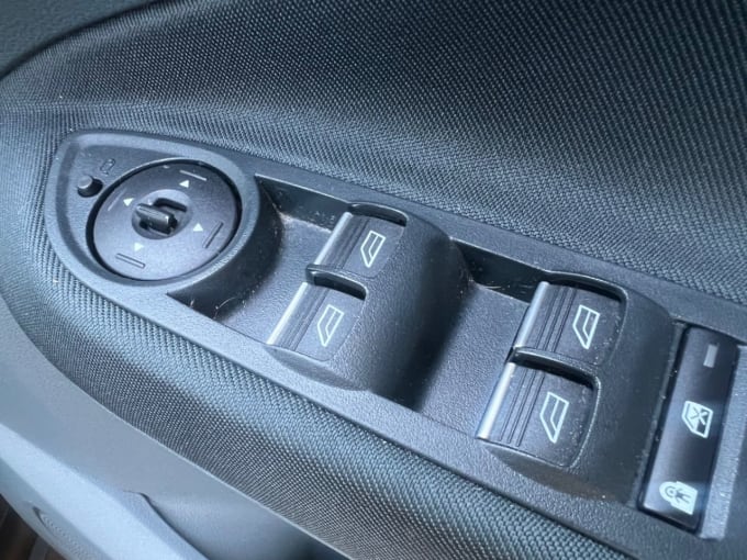2025 Ford Grand C-max
