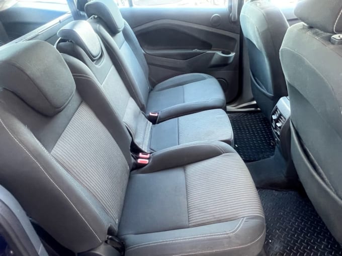 2025 Ford Grand C-max