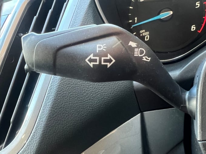 2025 Ford Grand C-max