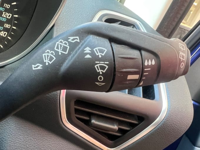 2025 Ford Grand C-max