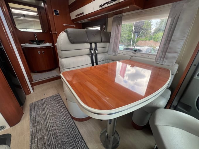 2025 Mobilvetta K-yacht Tekno Line