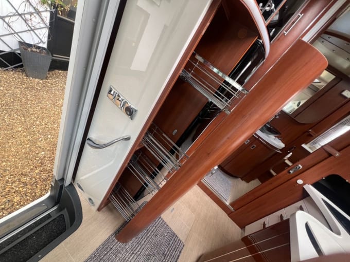 2025 Mobilvetta K-yacht Tekno Line