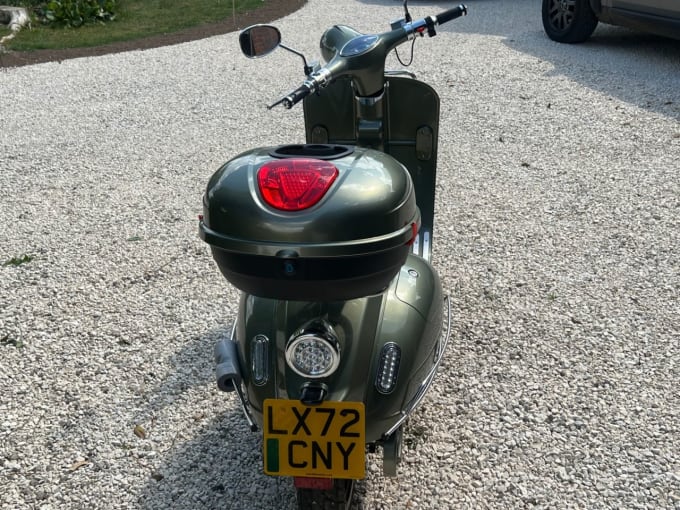 2025 Velo Ev 3000