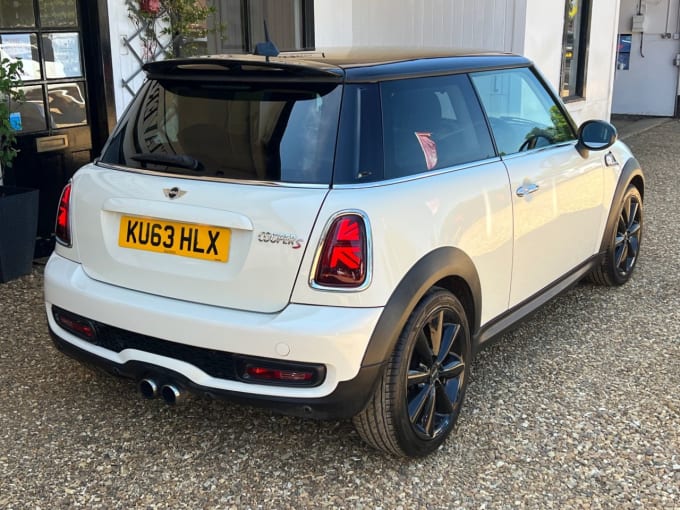 2025 Mini Hatch