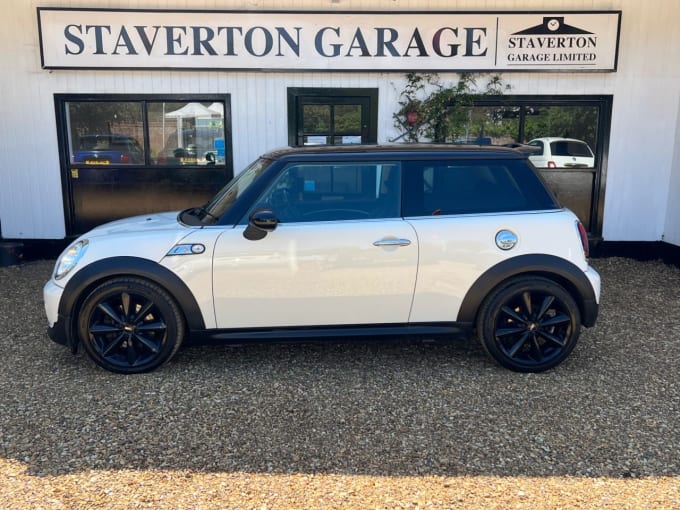 2025 Mini Hatch