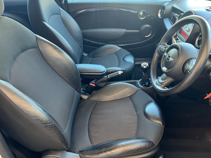 2025 Mini Hatch
