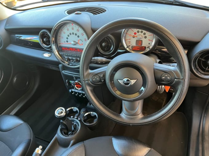 2025 Mini Hatch