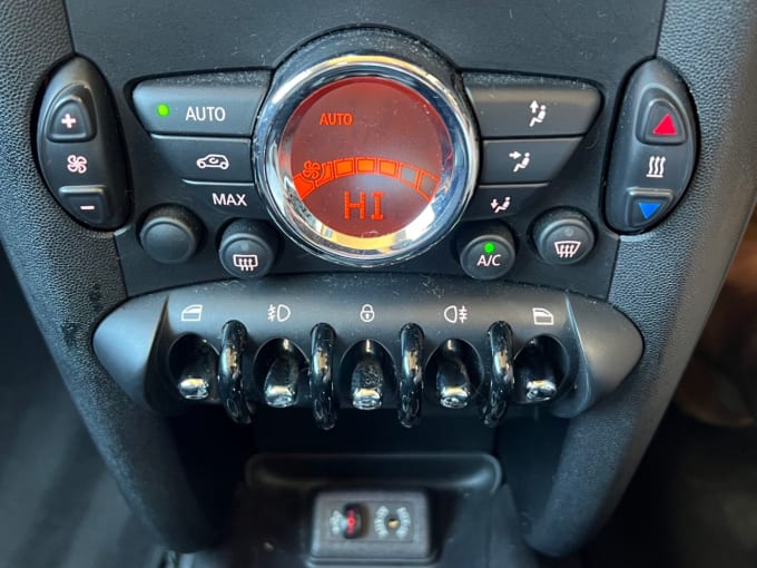 2025 Mini Hatch