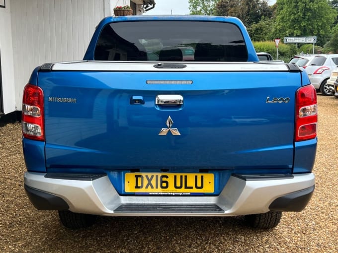 2025 Mitsubishi L200