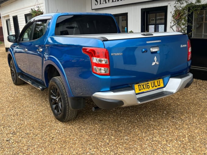 2025 Mitsubishi L200